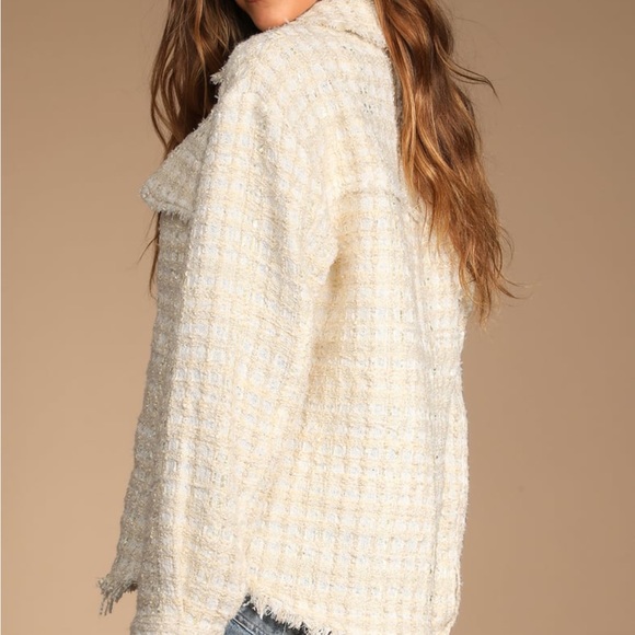 Shacket - Picture 3 of 3